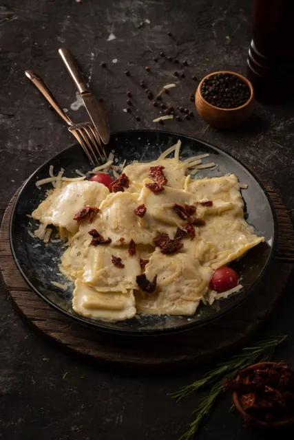 Beş Peynirli Ravioli