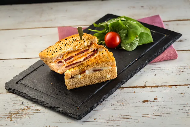 Kaşarlı Tost