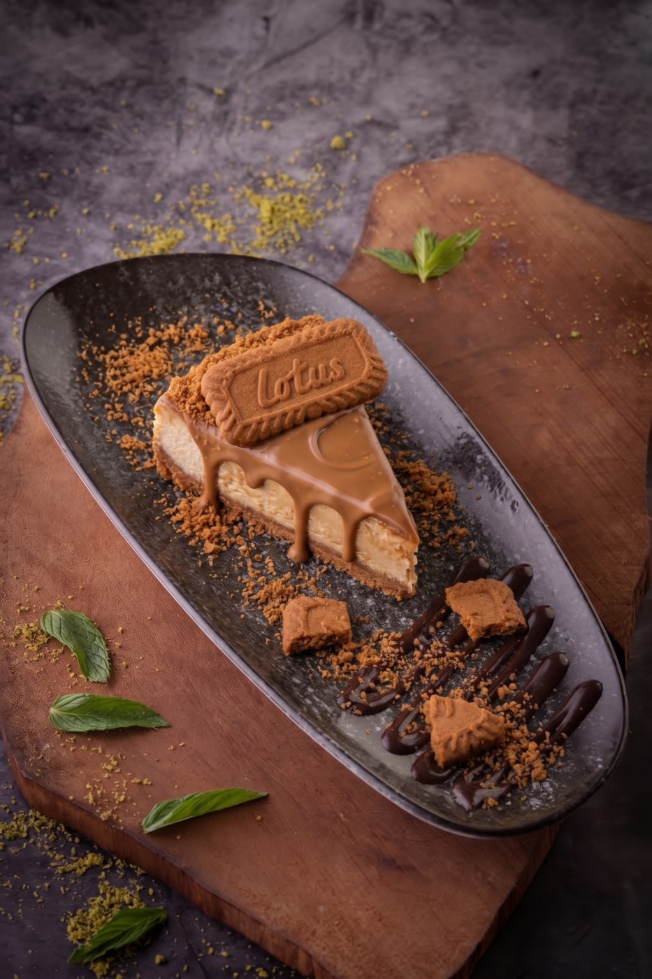 Lotus cheesecake