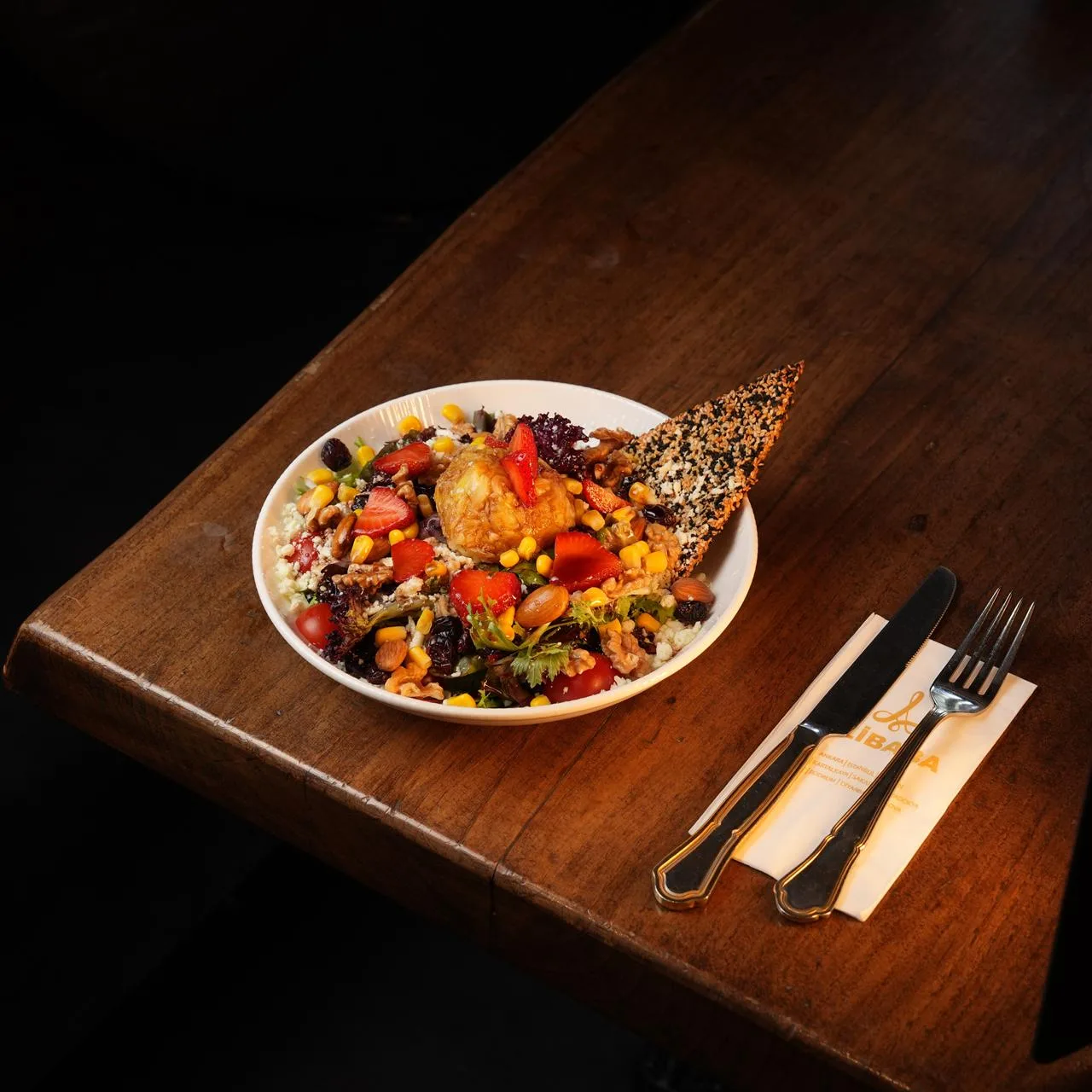 Ananaslı Tulum Peynirli Salata