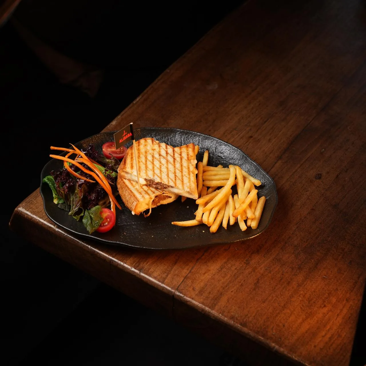 Kaşarlı Burger Tost