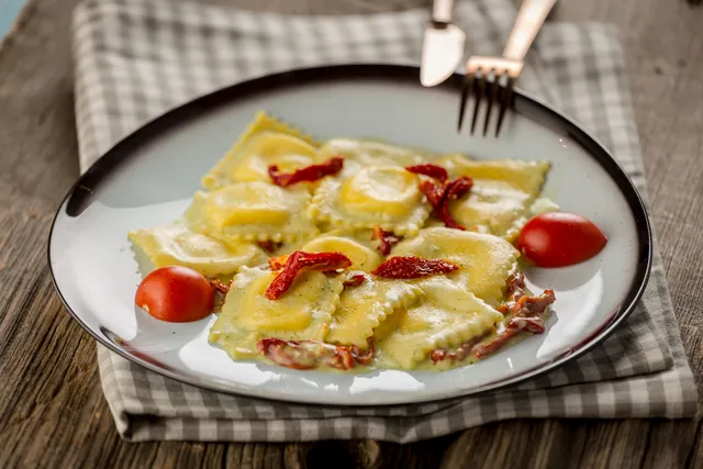 Beş Peynirli Ravioli