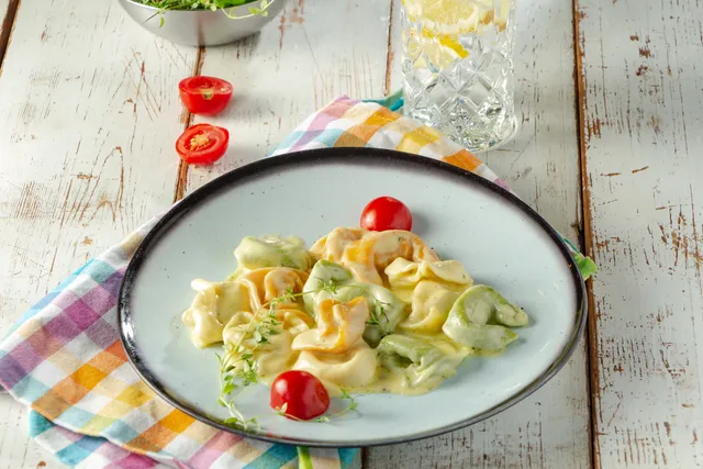 Üç Renkli Tortellini