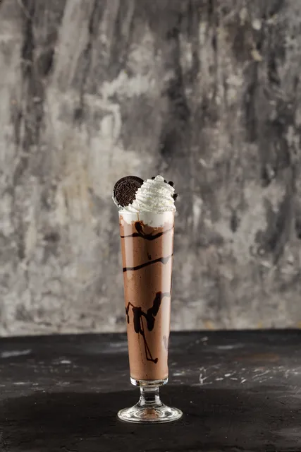 Oreo Banana Milkshake