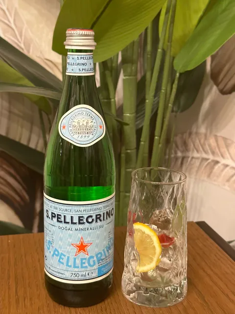 San Pellegrino (Litrelik)