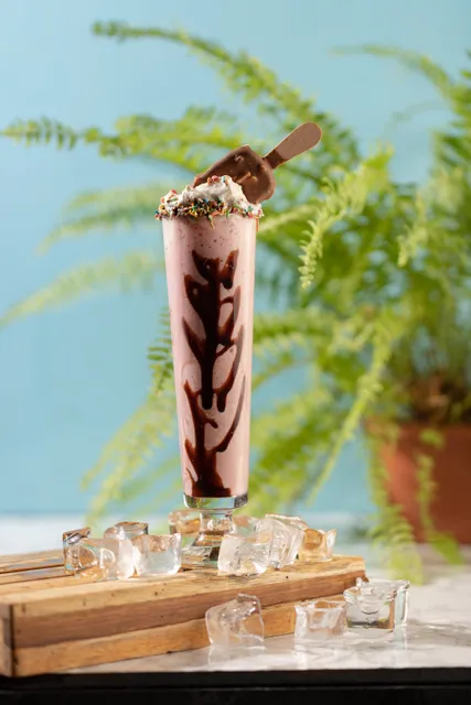 Çilekli Milkshake