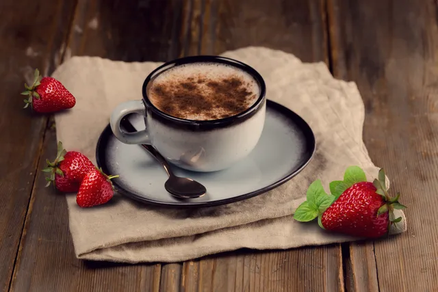 Çilekli Salep